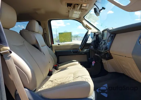 2015 Ford F-250 Lariat z USA, uszkodzony, nr VIN 1FT7W2BT4FEB04440